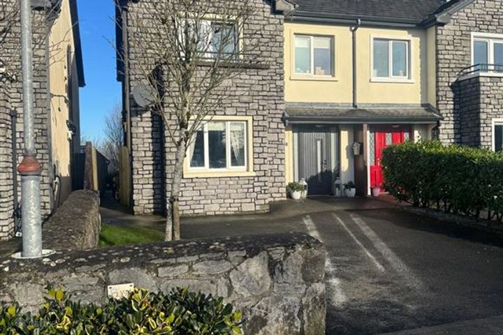 18 Carraig Mor, Loughrea, Galway