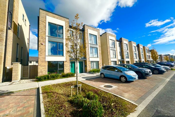 42 Rowan Walk, Kilcarbery, Dublin 22, D22H0X8