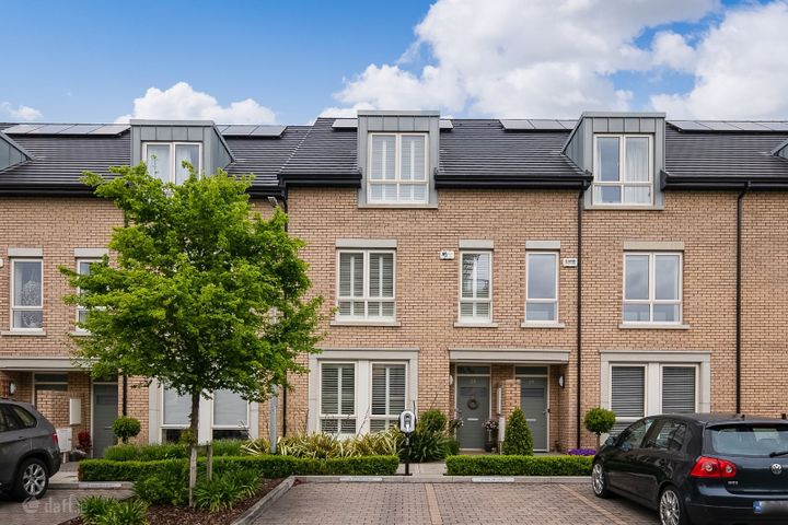 28 Roseland Avenue, Cualanor, Upper Glenageary Road, Dublin