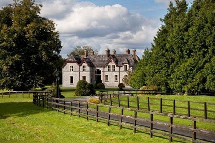 Kilteelagh House, Dromineer, Nenagh, Tipperary