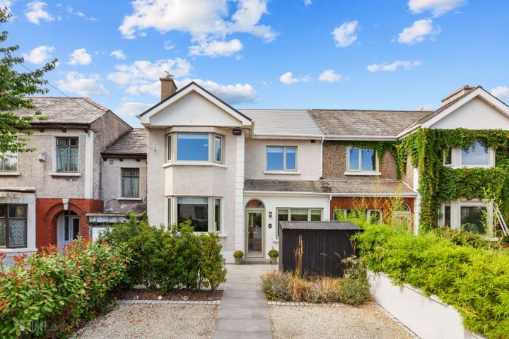 64 Howth Road, Dublin 3, Clontarf, Dublin 3, D03VA48