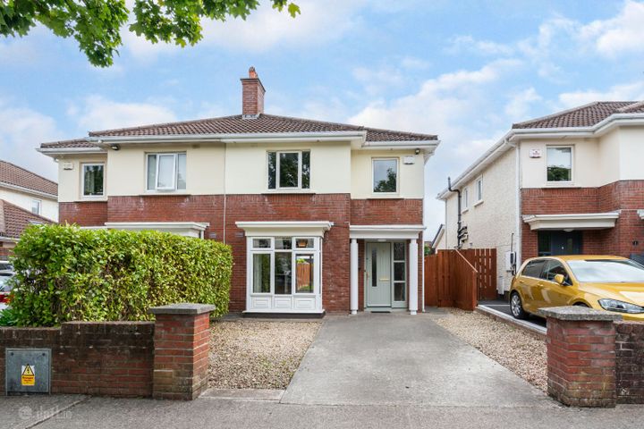 5 Woodstown Meadow, Knocklyon, Dublin 16, D16W282