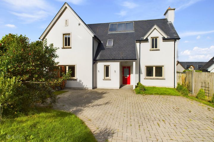 15 The Lodges, Killowen, Kenmare, Co Kerry, V93F220