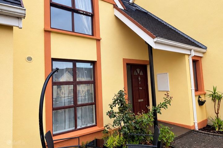 10 Fortwell Court, Fortwell, Letterkenny, Co. Donegal, F92F5P1