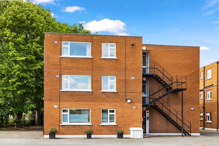 Apartment 4, Claremont Court, Sandymount, Dublin 4, D04A667