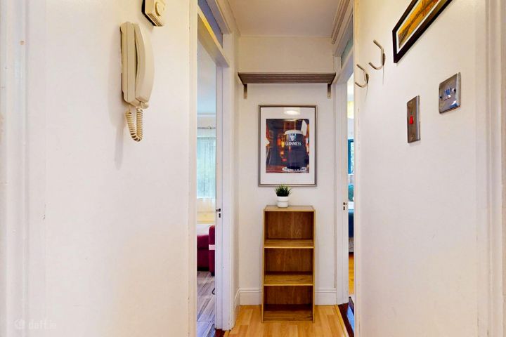 Apartment 140, The Spinnaker, Arran Quay, Dublin 7, D07AH58 - Photo 2