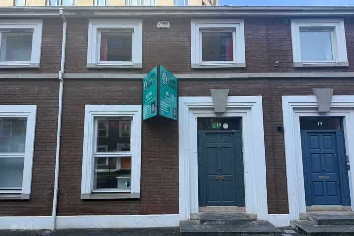 18 Clanwilliam Square, Grand Canal Quay, Dublin 2