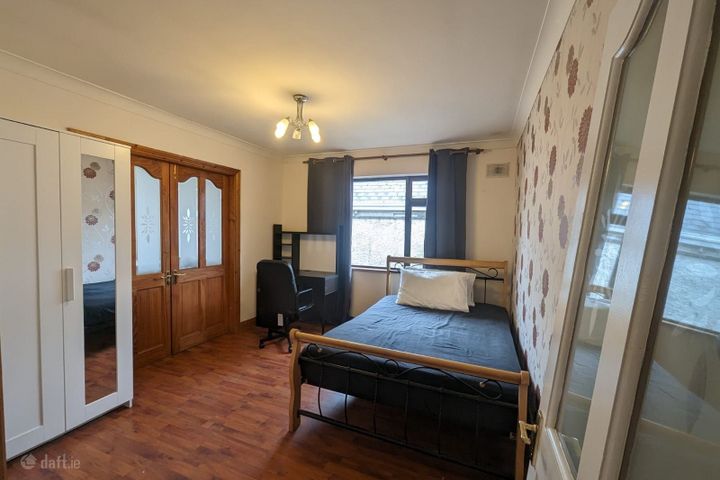 Crumlin Village, Dublin 12, Perrystown, Co. Dublin