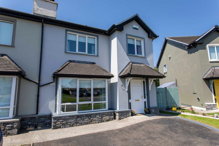 28 Kilcaragh Lawn, Lixnaw, Co. Kerry, V92C4E2