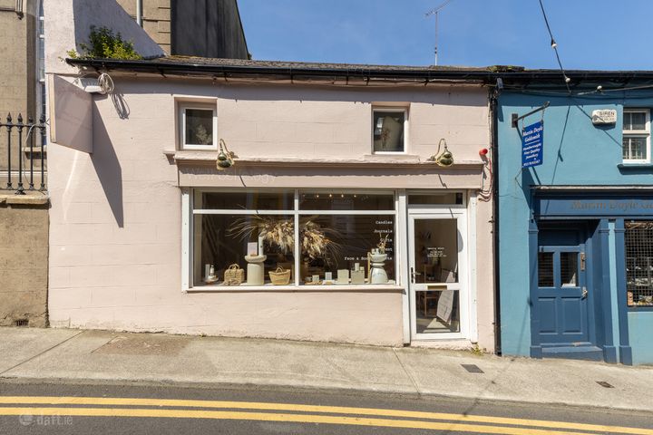 No. 10 Rowe Street Lower, Wexford Town, Co. Wexford, Y35EW80