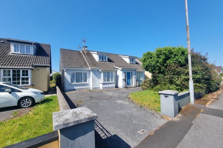 40 Cusack View, Cloughleigh, Ennis, Co. Clare, V95Y38R