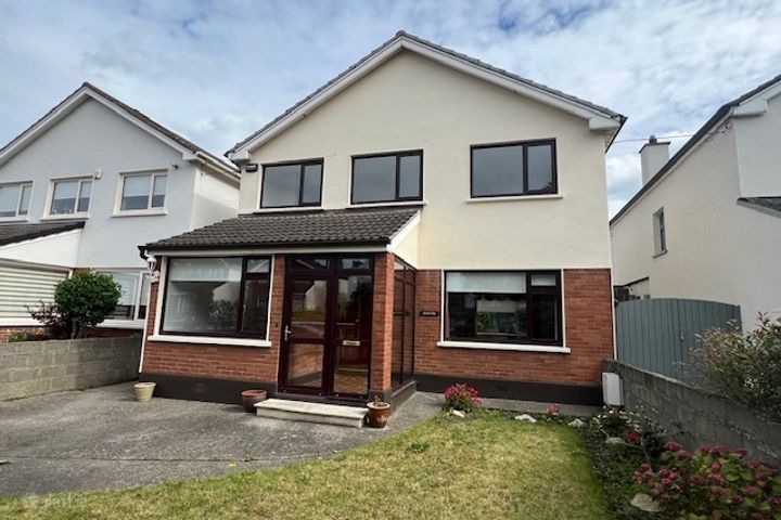 Carrickbrennan Lawn, Monkstown, Co. Dublin