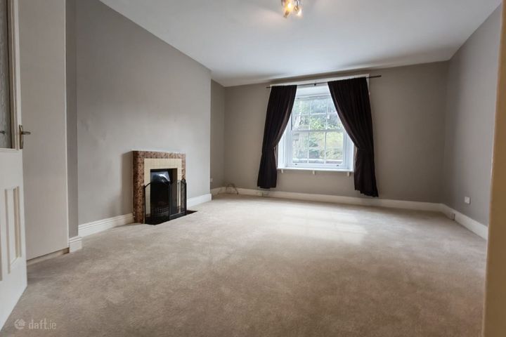 37 Belgrave Square West, Monkstown, Monkstown, Co. Dublin