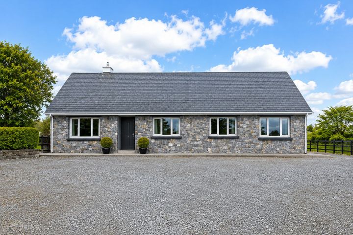 Knockavanny, Birmingham Road, Tuam, Co. Galway, H54CH63