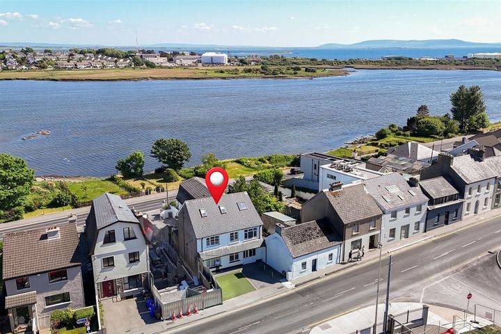 94 College Road, Bohermore, Co. Galway