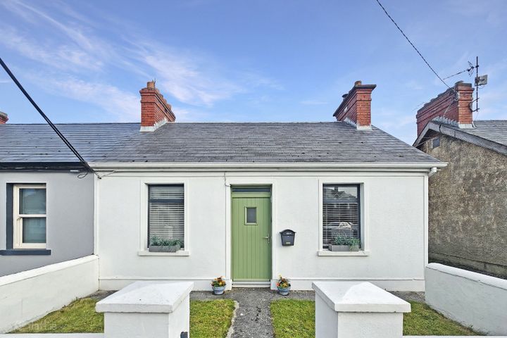 10 Saint Flannan's Terrace, Clare Road, Ennis, Co Clare, V95 EFY6