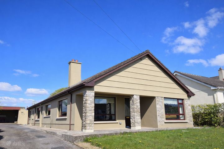 Woodview, Ballindrumlea, Castlerea, Co. Roscommon, F45TC56