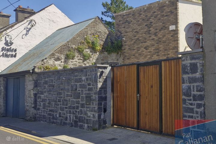 Court Lane, Athenry, Athenry, Co. Galway, H65E658