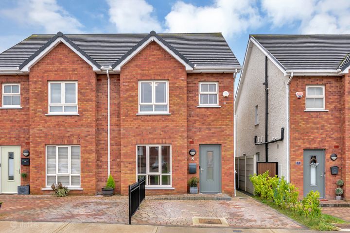8 Curragh Drive, Rathbride Road, Kildare Town, Kildare