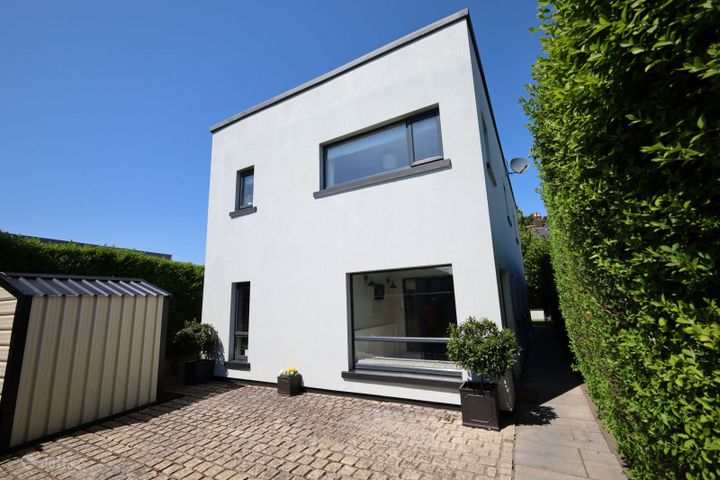 Montana, Lima Lawn, Glasheen, Co. Cork, T12AE9H