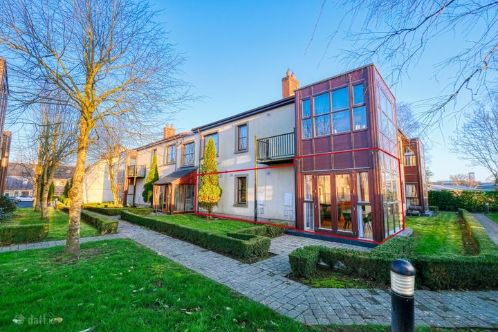 32 Saint Albans, Battery Road, Longford, N39NC44