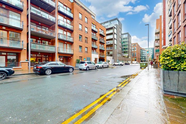 Apartment 152, Block D, IFSC, Dublin 1, D01X381