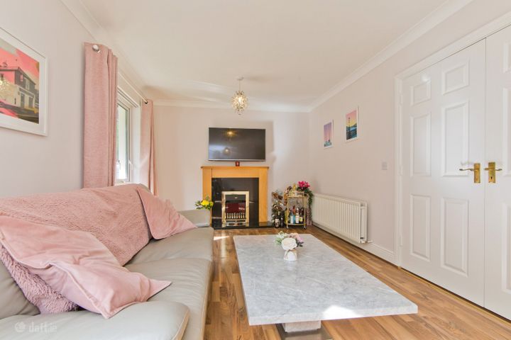 18 Cruagh Rise, Stepaside, Dublin 18, D18HF59