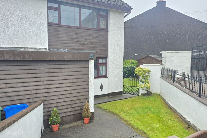 13 Father Meehan Place, Castlebar, Castlebar, Co. Mayo, F23NW60