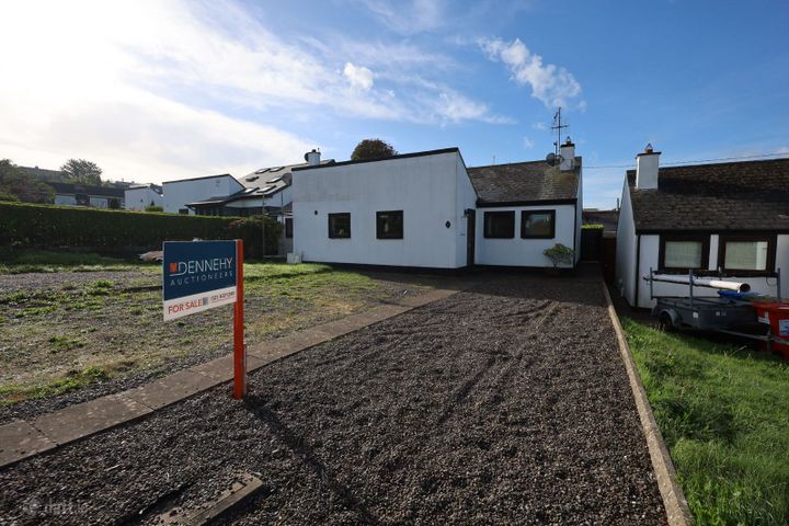 11 Castlepoint Village, Crosshaven, Co. Cork, P43EK18