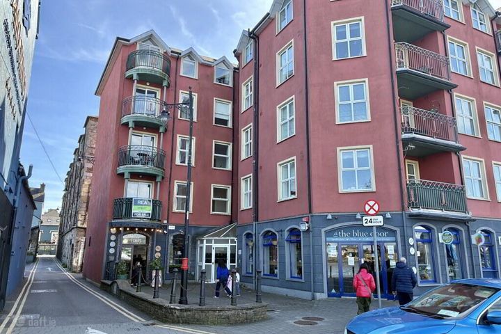 Apartment 1 Castle House Davitt's Quay, Dungarvan, Co. Waterford, X35FV38
