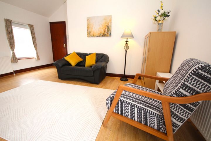 Dublin Road, Shankill, Dublin 18