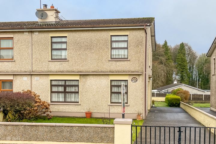 19A Cashel Park, F45P235