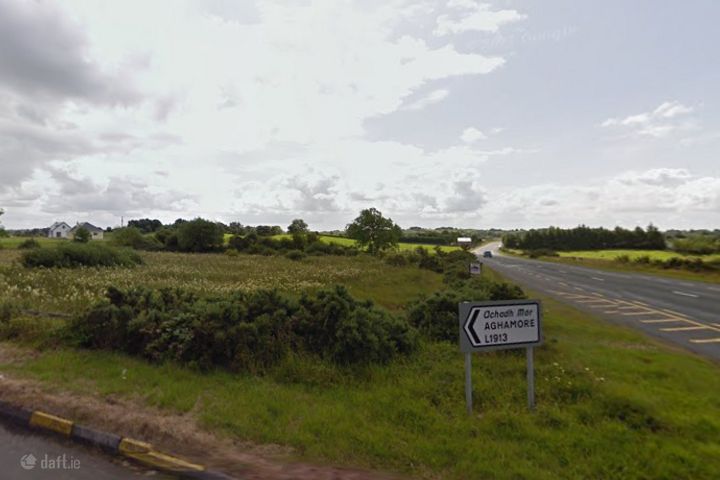 Bruff Cross, Aughamore, Ballyhaunis, Co. Mayo
