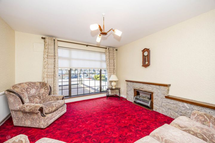 27 Donaghmede Park, Donaghmede, Dublin 13, D13HF64 - Photo 3