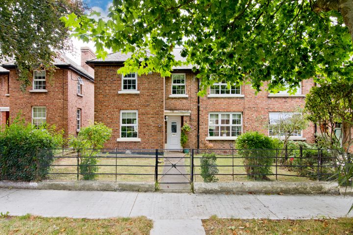 96 Iveagh Gardens, Crumlin, Dublin 12, D12TX86