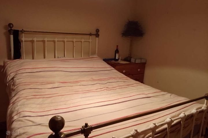 Bell Hill, Roscrea, Shinrone, Co. Offaly