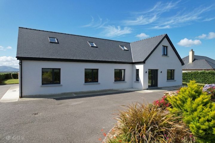 Binghamstown, Belmullet, Co. Mayo, F26H0V1