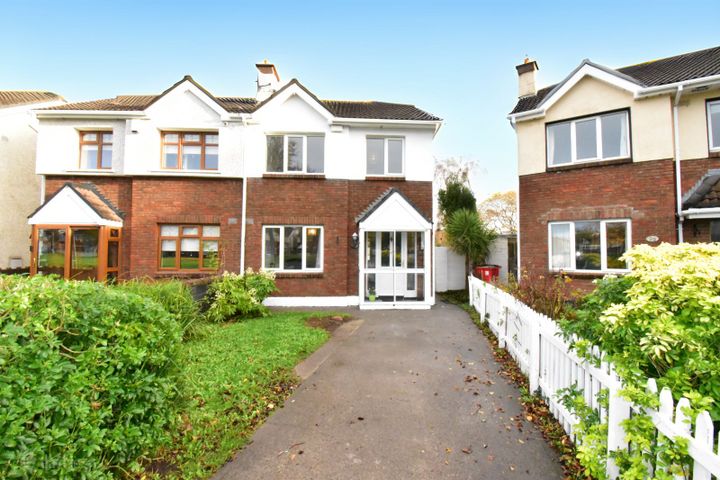 27 Foxborough Walk, Lucan, Clondalkin, Dublin 22, K78KX89