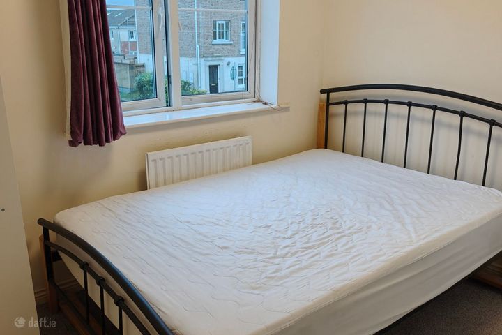 Rathmore Village, Tyrrelstown, Co. Dublin