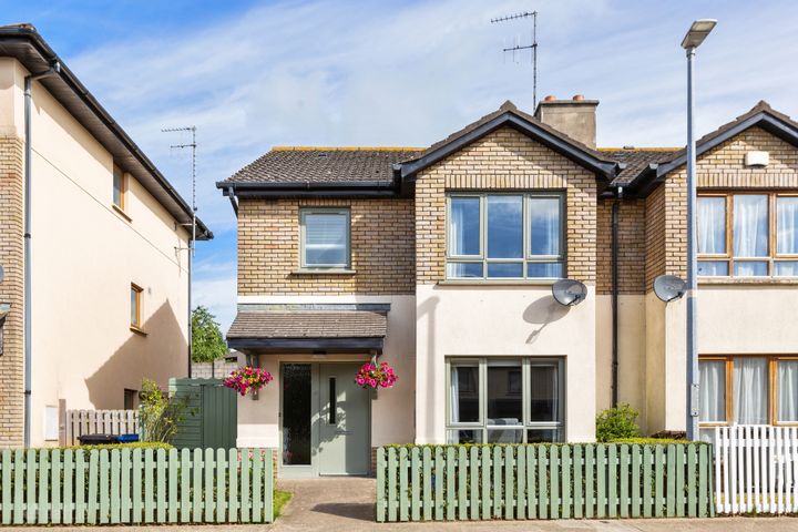 15 The Avenue, Clonattin Village, Gorey, Wexford
