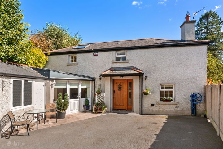 Druid Lodge Mews, Brennanstown Road, Cabinteely, Dublin 18, D18NP96