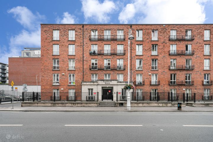 75 Gandon Hall, Gardiner Street, Dublin 1