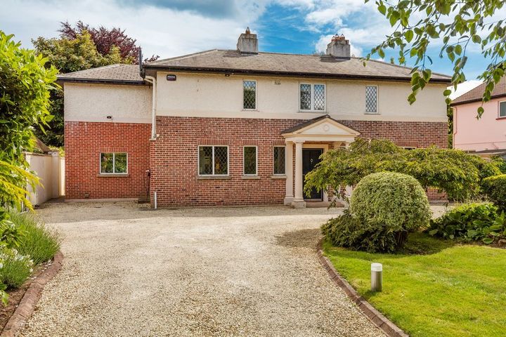 Corrby, 122 Howth Road, Sutton, Co. Dublin, D13CY93