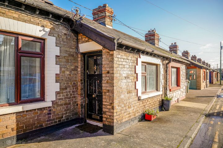 22 Connaught Parade, Dublin 7, Phibsborough, Dublin 7, D07YC58