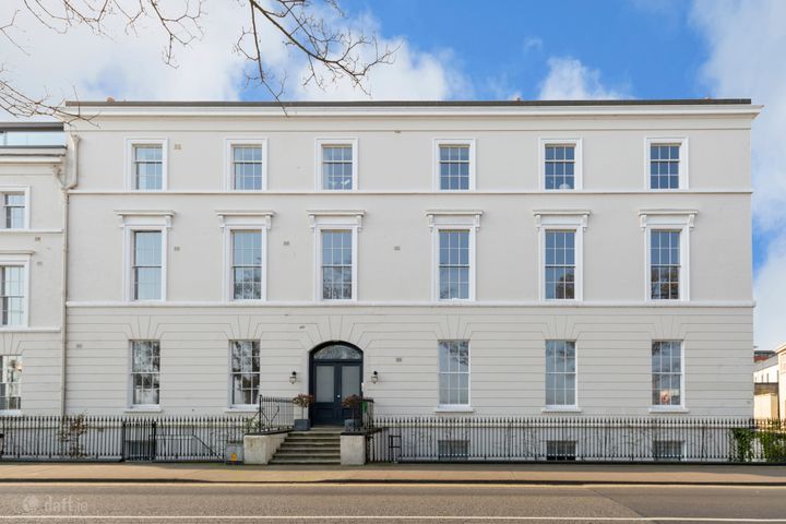 8 Anglesea, Crofton Road, Dun Laoghaire, Dublin