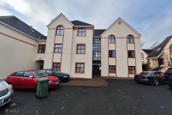 4 Fortwell Apt, Main Street, Letterkenny, Co. Donegal, F92N471
