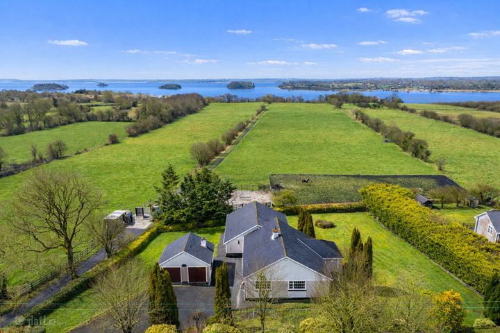 Shannon Lodge, Barry Beg, Athlone, Co. Roscommon, N37K4W2