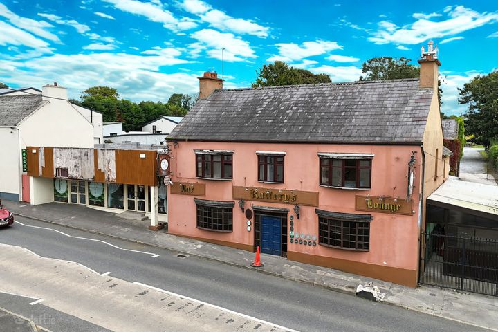 Rafterys Bar & Lounge, Main Street, Craughwell, Co. Galway