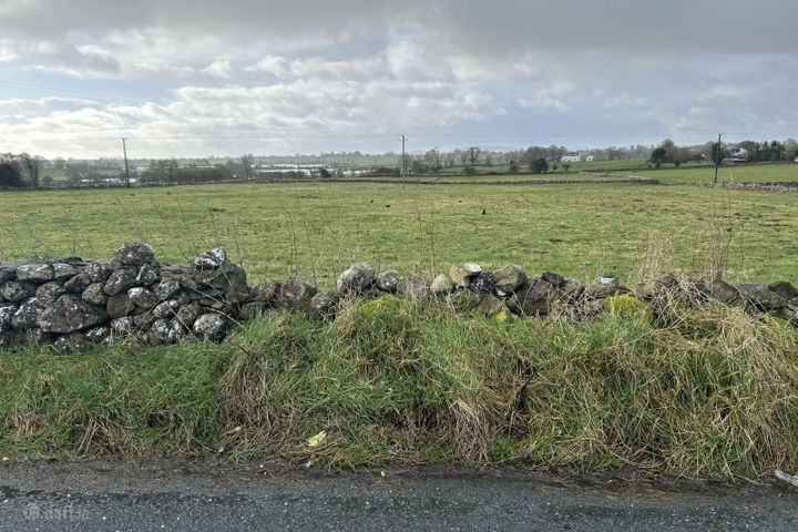 Site at Ballytrasna, Gardenfield , Tuam, Co. Galway