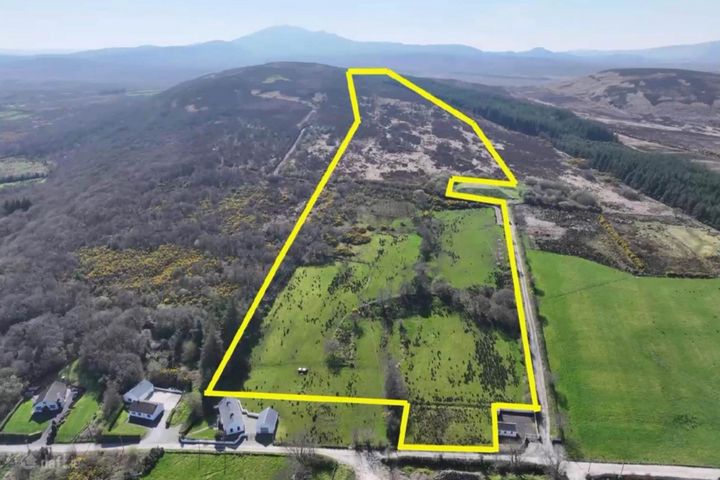 WOODTOP, CARNDONAGH, Co. Donegal